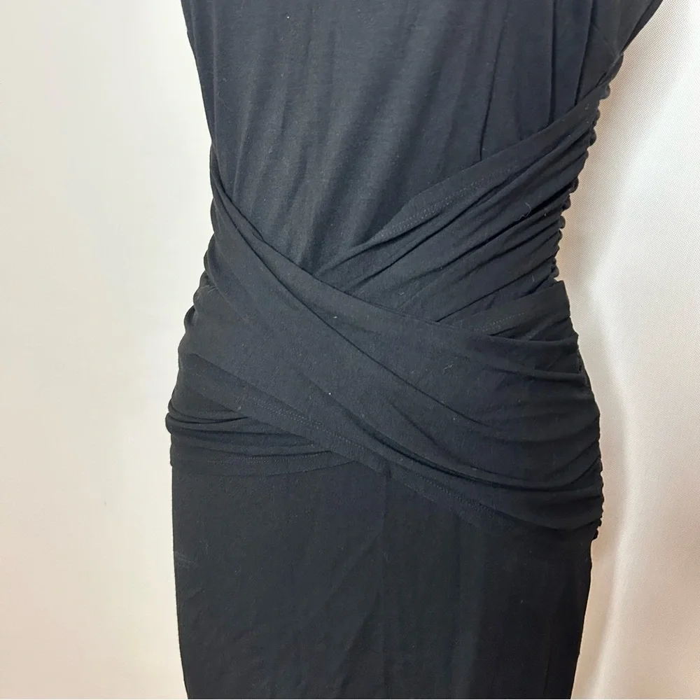 Cache Ruched Bodycon Dress - Picture 3 of 10